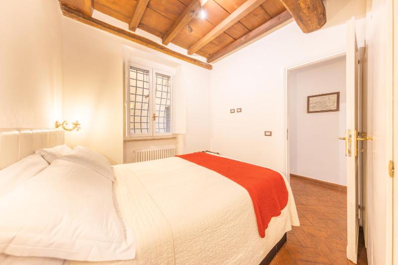 AC21 - Palazzetto Campo de' Fiori - image 10