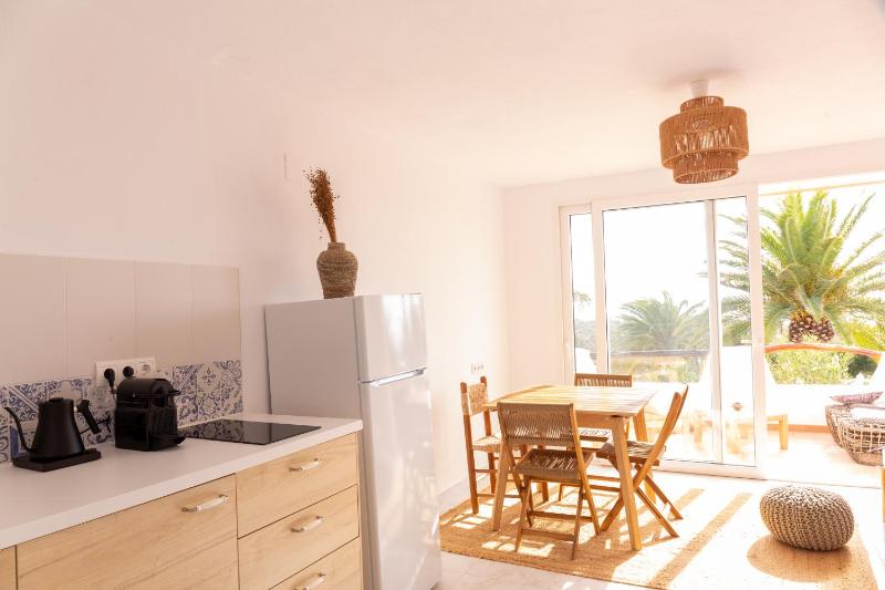Apartment with Sea View image 1