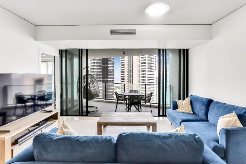 Stunning 2BR2B Spectacular Ocean Views - image 12