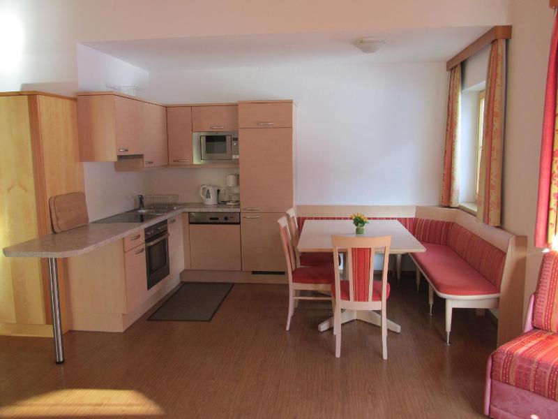 Standard Three-Bedroom Apartment image 2