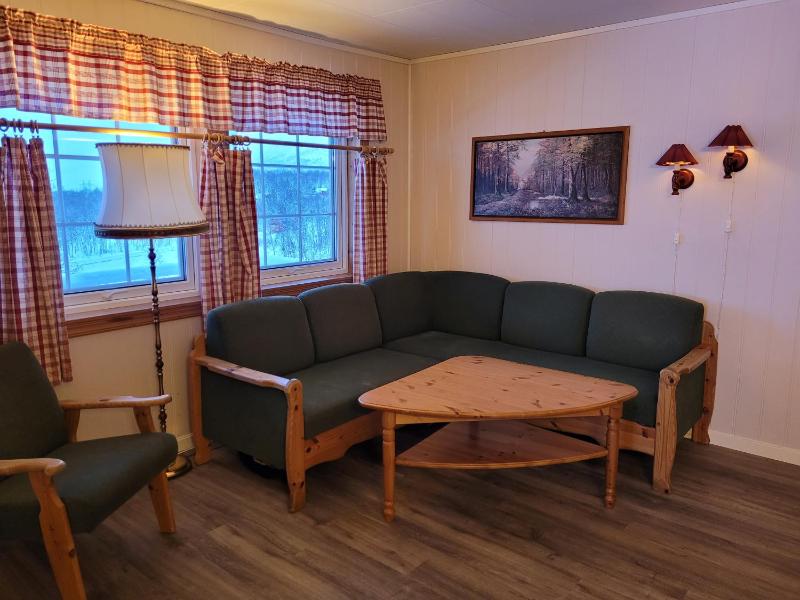 One-Bedroom Cottage image 1