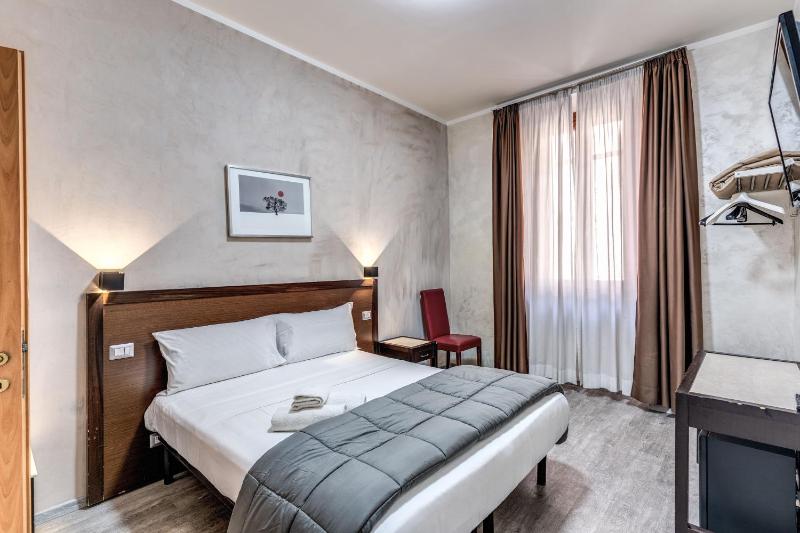 Triple Room image 4
