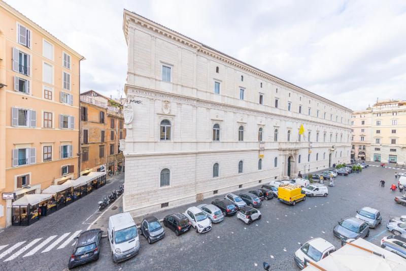 AC21 - Palazzetto Campo de' Fiori - image 11