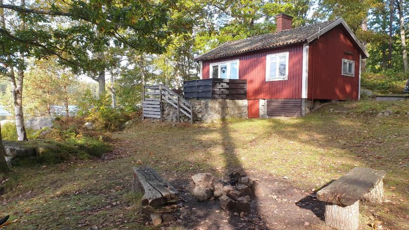 One-Bedroom Cottage (6 Adults) image 2