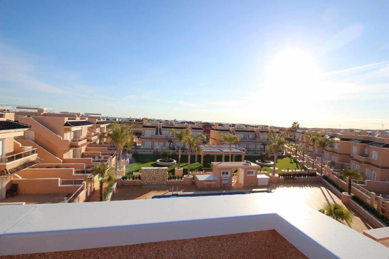 Duplex campoamor heated pool - image 25
