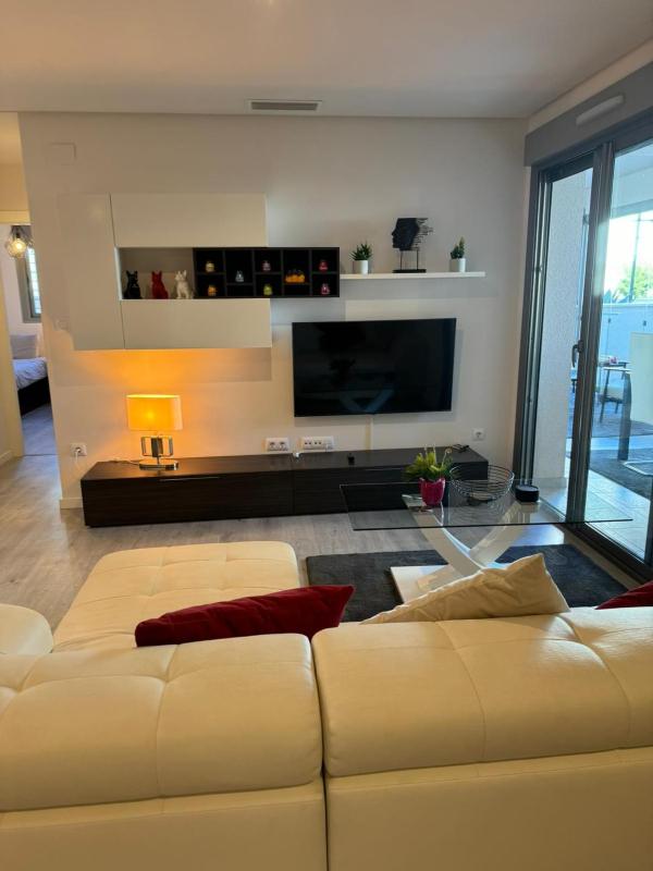 Family apartment greenhills villamartin with spa - image 11