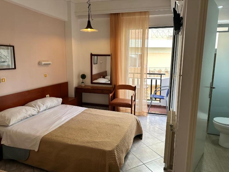 Double Room image 1