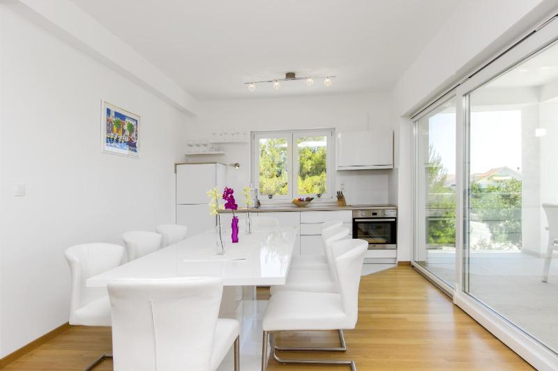 Apartment Royal - image 11