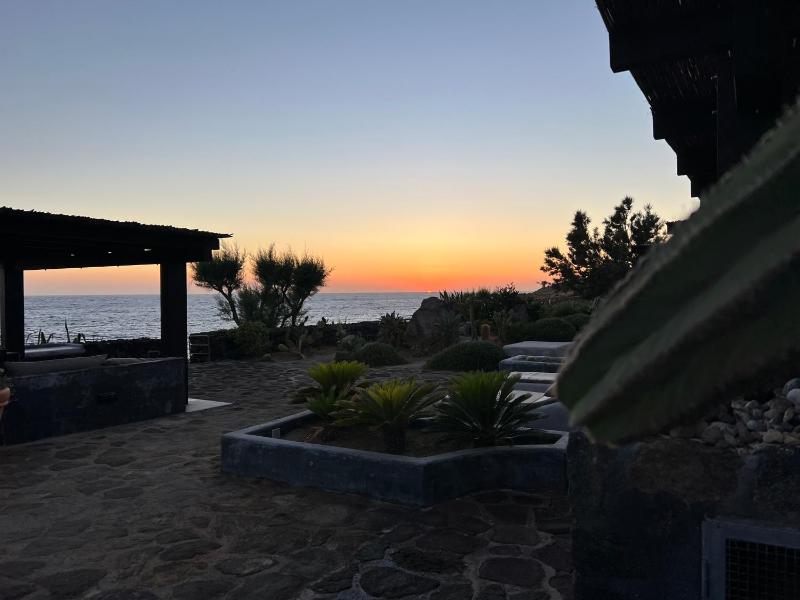 One-Bedroom House image 3