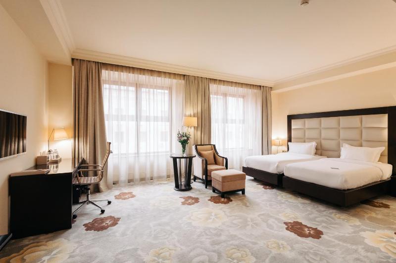 Superior Twin Room image 4