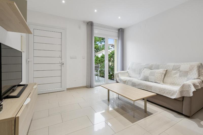Apartment - Ground Floor image 3
