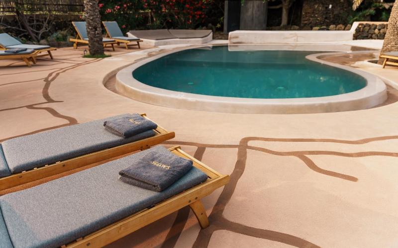 Superior Two-Bedroom Apartment (4 Adults) image 2