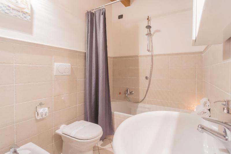 Luini 7 by Rent All Como - image 7