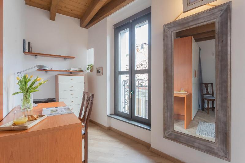 Luini 7 by Rent All Como - image 2