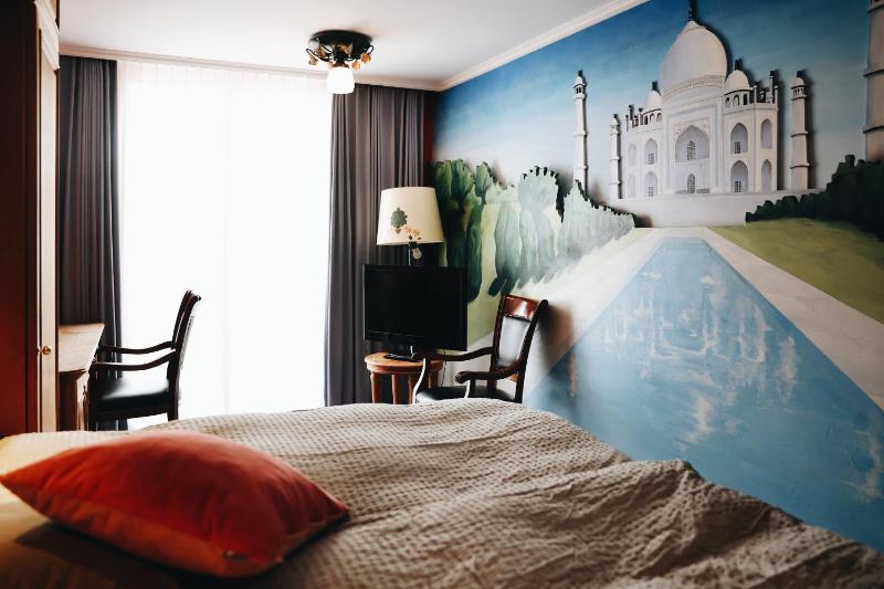 Double Room image 1