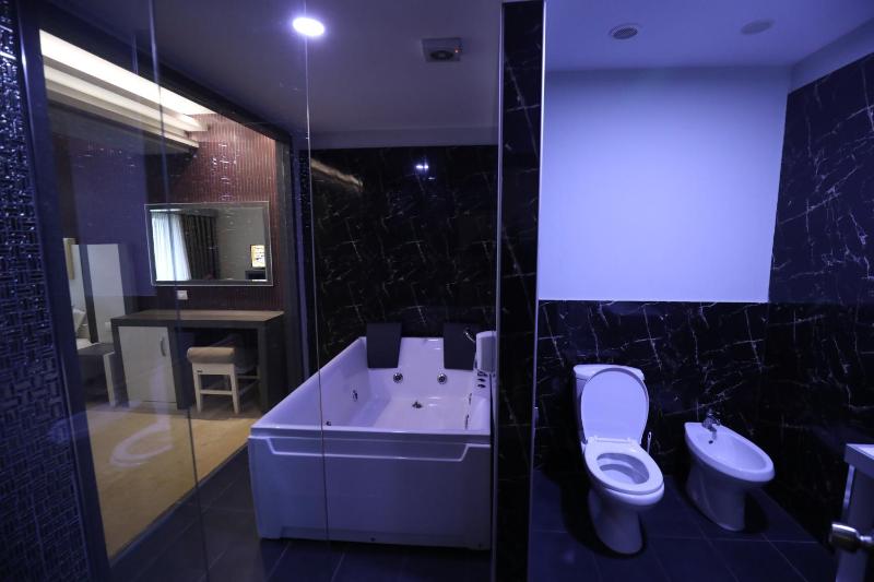Presidential Suite image 1