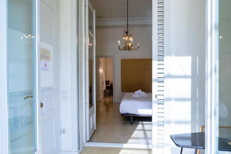 Deluxe Suite image 1