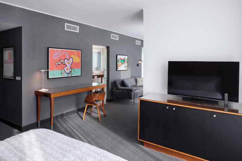Executive King Suite image 1