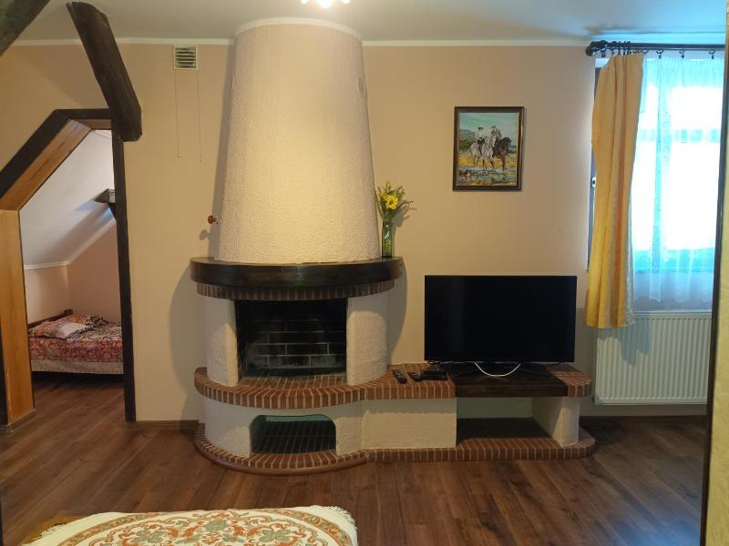 Quadruple Room image 2
