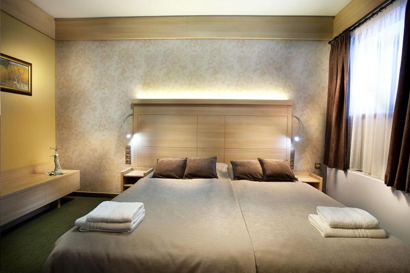 One-Bedroom Apartment image 3