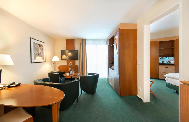 Junior Suite image 3