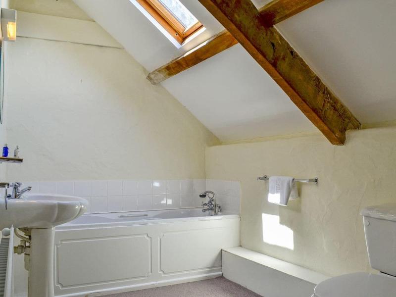 Four-Bedroom House image 2