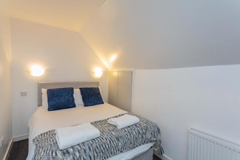 Cherry Property - Blueberry Suite - image 14