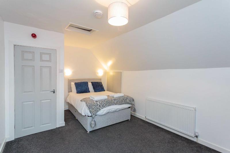 Cherry Property - Blueberry Suite - image 5