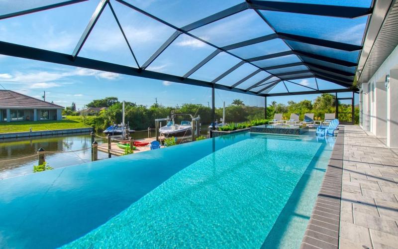 VILLA CIAO BELLA - 4 BEDS - 4 BATHS - 8 GUESTS - GULF ACCESS & POOL/SPA - INCL. 10% OFF BOAT RENTAL - image 1