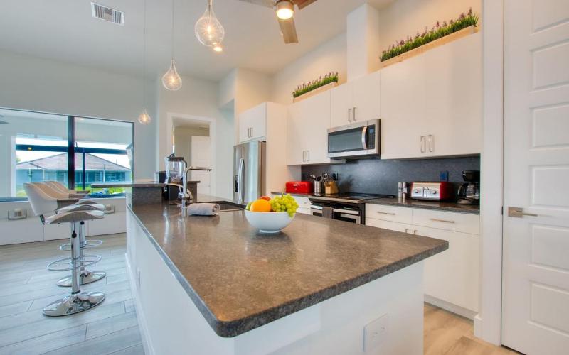 VILLA CIAO BELLA - 4 BEDS - 4 BATHS - 8 GUESTS - GULF ACCESS & POOL/SPA - INCL. 10% OFF BOAT RENTAL - image 11