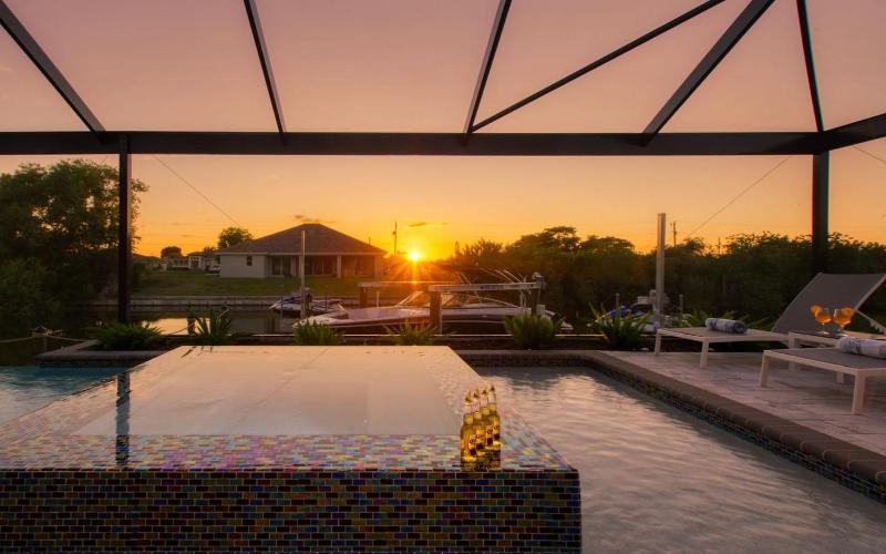 VILLA CIAO BELLA - 4 BEDS - 4 BATHS - 8 GUESTS - GULF ACCESS & POOL/SPA - INCL. 10% OFF BOAT RENTAL - image 2