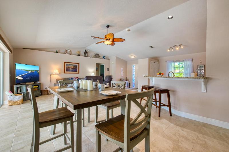 VILLA BOATERS DREAM - 3 BEDS 2 BATHS - 8 GUESTS - GULF ACCESS & POOL/SPA - INCL.10% OFF BOAT RENTAL - image 13