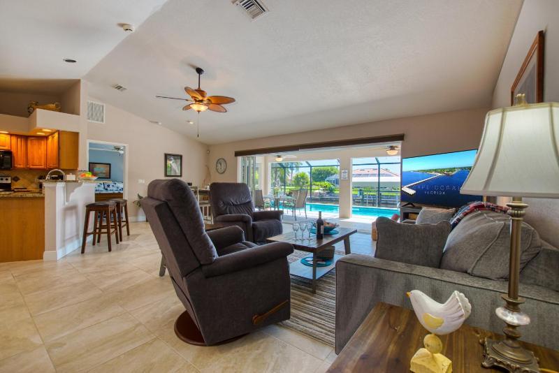 VILLA BOATERS DREAM - 3 BEDS 2 BATHS - 8 GUESTS - GULF ACCESS & POOL/SPA - INCL.10% OFF BOAT RENTAL - image 20