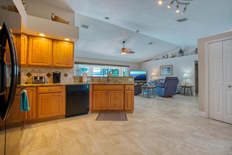 VILLA BOATERS DREAM - 3 BEDS 2 BATHS - 8 GUESTS - GULF ACCESS & POOL/SPA - INCL.10% OFF BOAT RENTAL - image 30