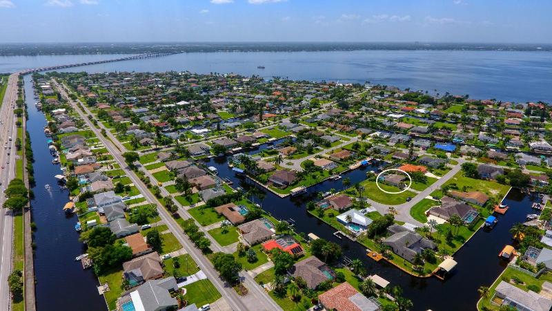 VILLA BOATERS DREAM - 3 BEDS 2 BATHS - 8 GUESTS - GULF ACCESS & POOL/SPA - INCL.10% OFF BOAT RENTAL - image 17
