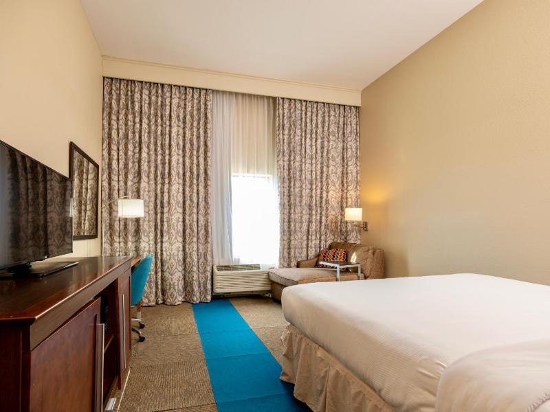 King Room image 4