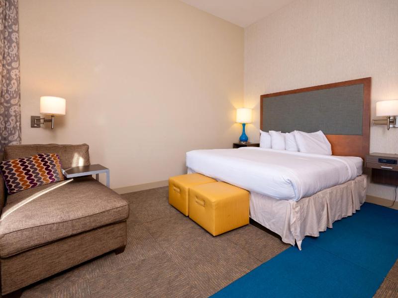 King Room image 1