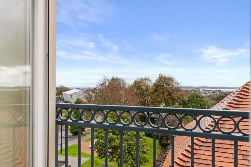 Bryn Y Mor - Tenby Apartment Sea Views - image 18