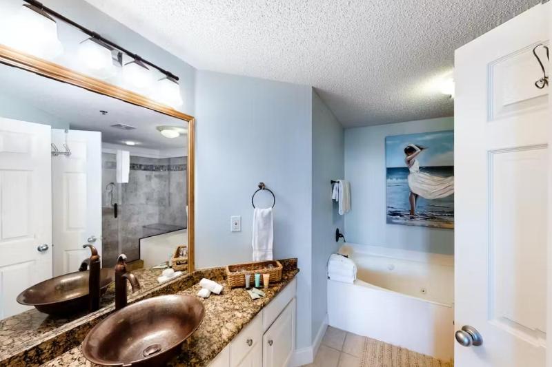 Palacio Unit 1102 - image 36