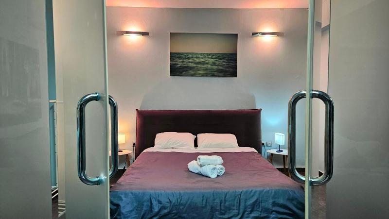 Deluxe King Studio image 3