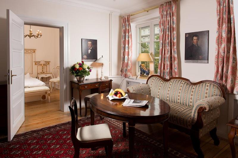 Suite image 3