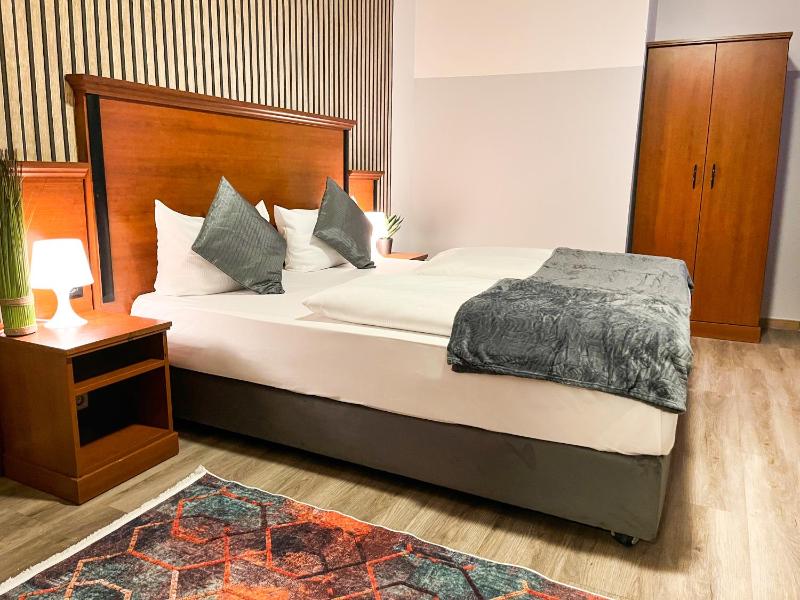 City Hotel West Frankfurt City Centre - image 5