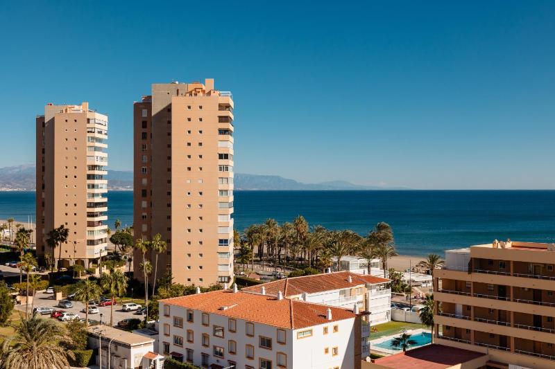 Beachfront apartment with panoramic sea views private parking swimming pools and mini golf - image 8