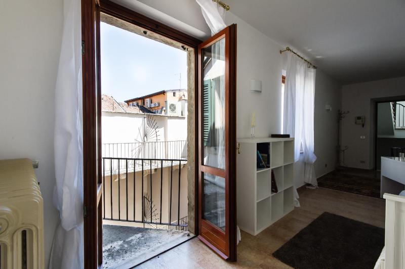 Mazzini Suite B Two-Bedroom Apartment image 4