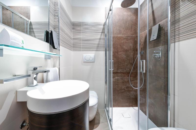 Superior Double Room image 3