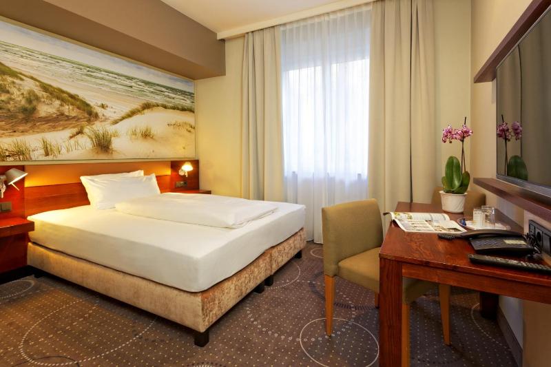 Single Room image 1