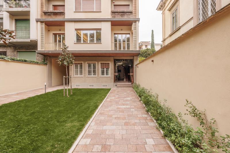 Betty Florence charming modern apartment near Piazza della Libertà - image 4