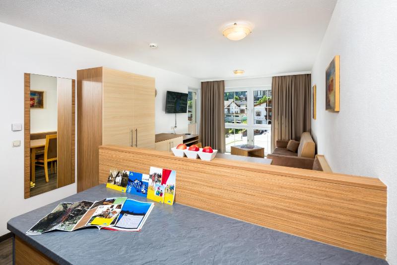 Two-Bedroom Apartment 75m² image 3