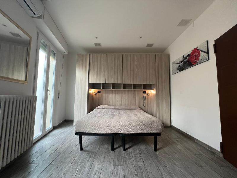 Double single use image 3