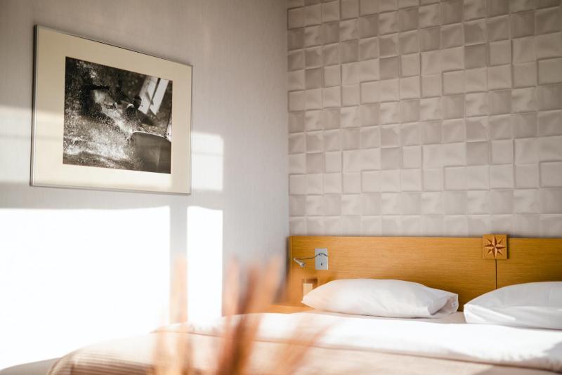 Deluxe Single Room image 3